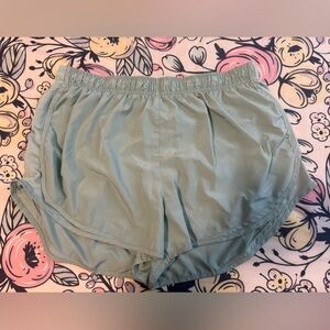 Nike Green Athletic Shorts Lightweight Elastic Waist